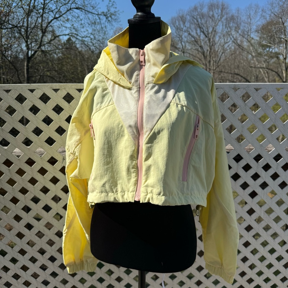 Zara Cropped Athletic Jacket